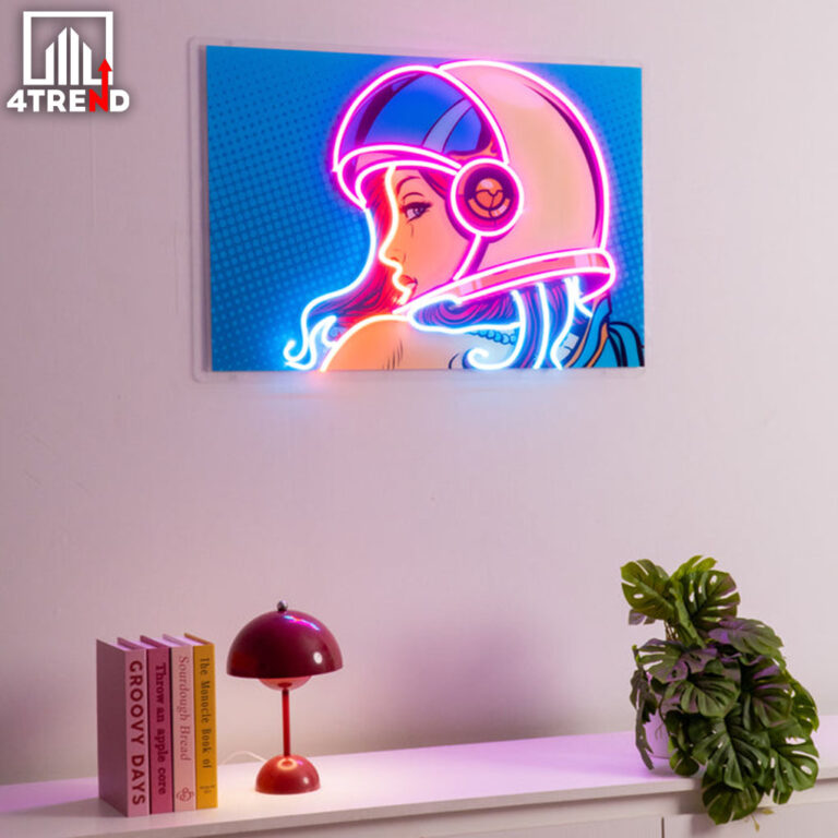 ASTRONAUTGIRL3_2f5a52ea-3c8b-451c-9b94-af05d0a26d74_700x (2)