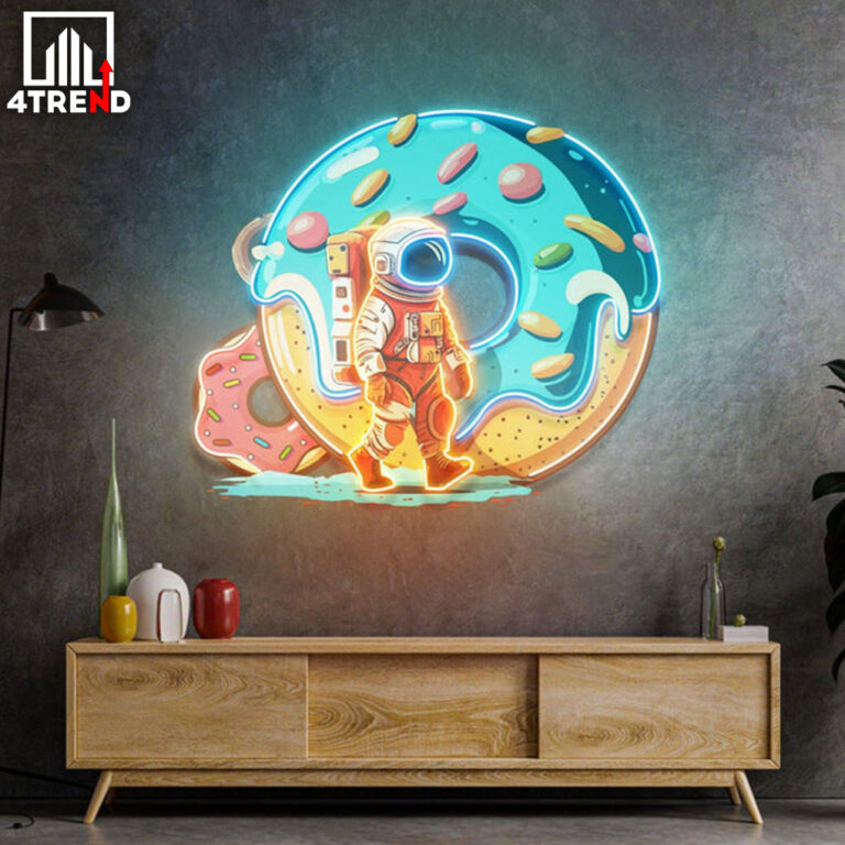 AstronautDonut_2_700x