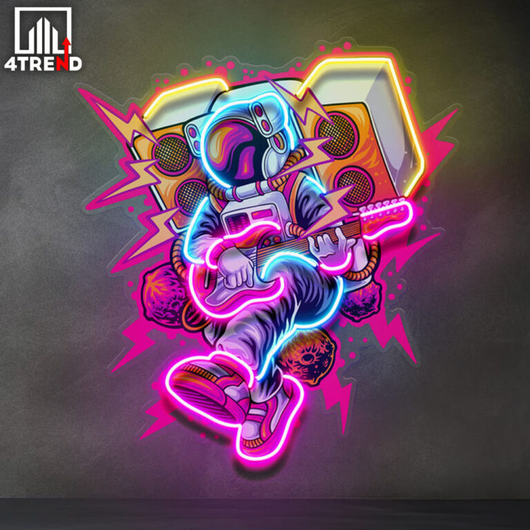 Astronautplayingrockmusiconspacecan_700x