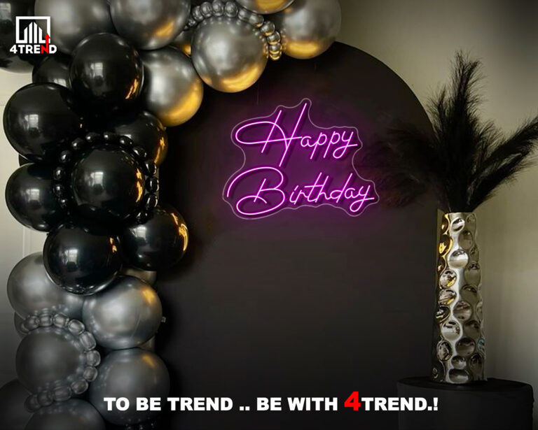 لافتة نيون مضيئة " عيد ميلاد سعيد"